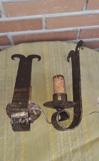 2 Applique in Ferro Battuto Vintage