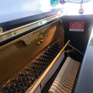 Excelente Piano Vertical Yamaha