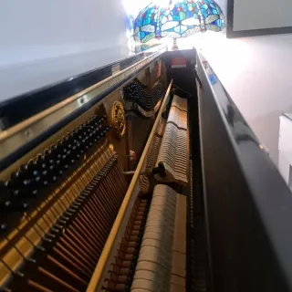 Excelente Piano Vertical Yamaha