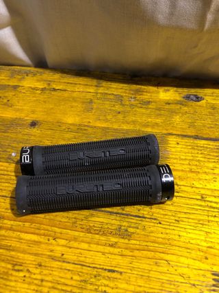 Punhos Burgtec Novos