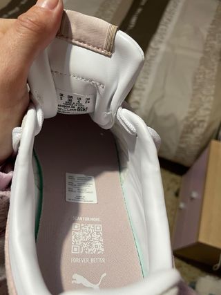 Zapatillas Puma Blancas y Rosas