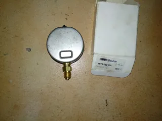 Manómetro Baumer MIT3 D22 B24 0-16 bar