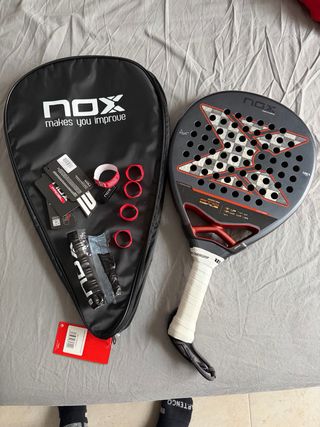 Pala Padel Nox AT10 18K Tapia