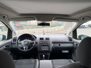 Volkswagen Touran 2011