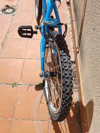 Bicicletta per bambini blu