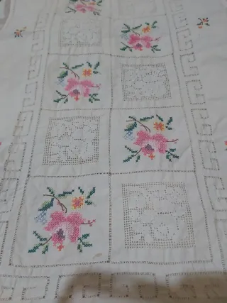 Tela de algodón bordada floral