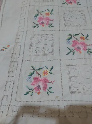 Tela de algodón bordada floral