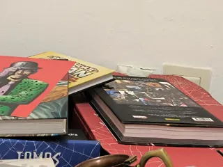 Más de 1000 tapa dura grapas y figuras tiendas