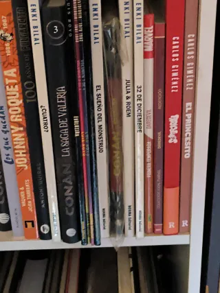 Más de 1000 tapa dura grapas y figuras tiendas