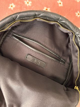 Mochila Zara Negra Acolchada
