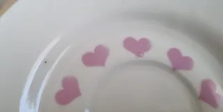 Piattino da caffè con cuori rosa