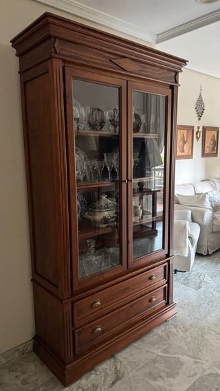 Vitrina madera maciza con cajones