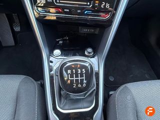 Volkswagen T-Roc "Más" 1.0 TSI 85kW (115CV)