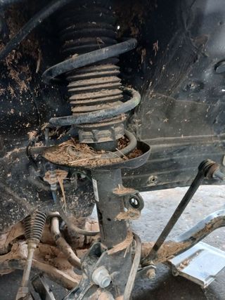 JUEGO AMORTIGUADORES DELANTERO TOYOTA YARIS CROSS