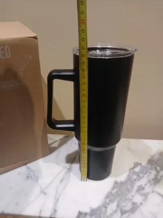 Vaso Térmico Negro con Tapa y Popote
