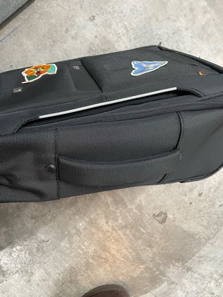 Maletín Mochila Pilots con Ruedas 15,6