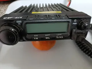 Emisora radioaficionado CRT 2M