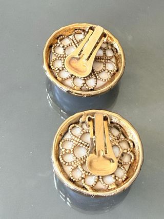 Orecchini clip vintage dorati bianchi