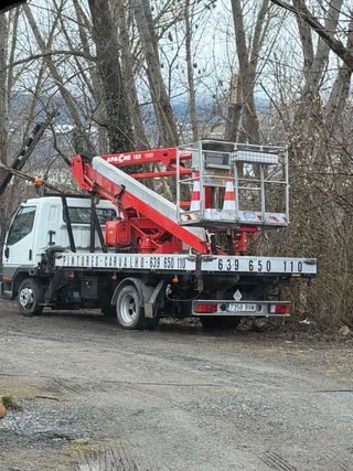 Camion cesta elevadora 18metros