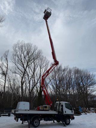 Camion cesta elevadora 18metros