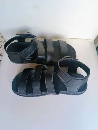 Sandali Stile Dr. Martens neri in similpelle