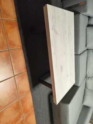 Sofá modular gris + mesa centro madera