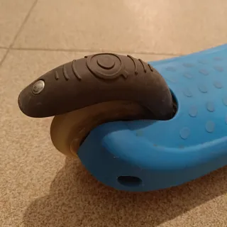 Patinete 3 ruedas Globber azul
