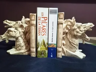 Sujetalibros Caballos Salvajes