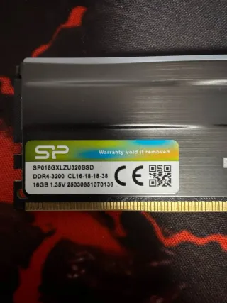 Memoria RAM DDR4 32GB 3200MHz RGB Corsair