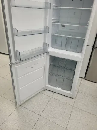 Nevera Combi 2,cm rommer Garantía + transporte