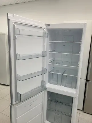 Nevera Combi 2,cm rommer Garantía + transporte