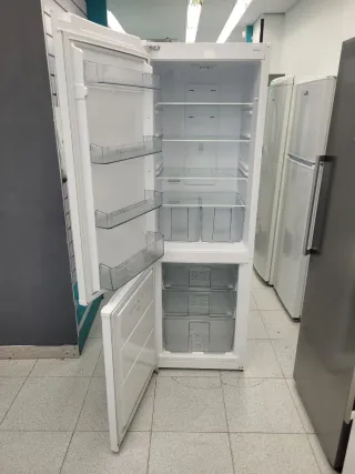 Nevera Combi 2,cm rommer Garantía + transporte