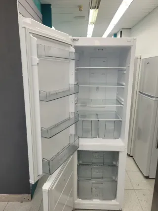 Nevera Combi 2,cm rommer Garantía + transporte