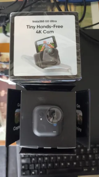 Insta360 GO Ultra 4K Cam Negra