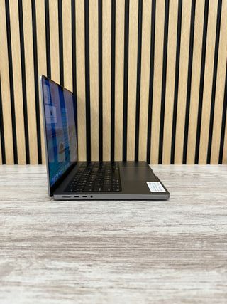 MacBook Pro 14" 2021 M1 PRO 16gb 1tb SSD