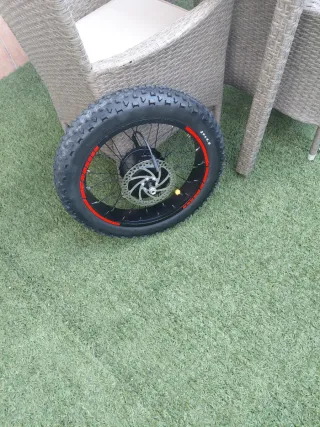 Rueda delantera 20x4 Fat Bike con Motor