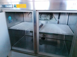 Mesa Fría Acero Inoxidable 2 Puertas