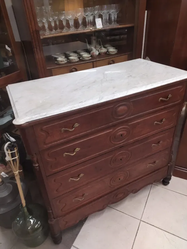 Cómoda Alfonsina Madera y Mármol