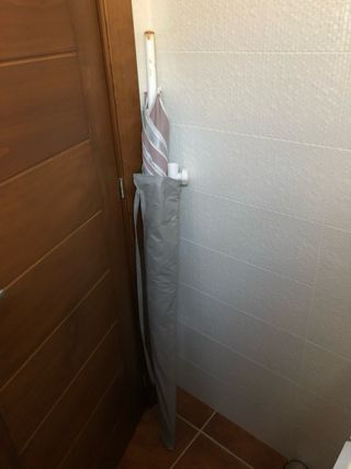 Sombrilla de terraza beige