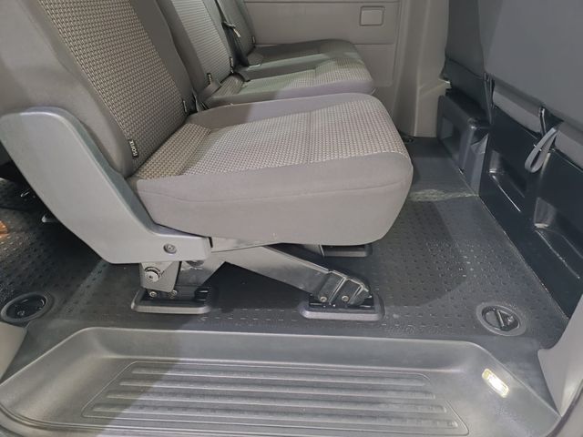 Volkswagen Caravelle 09/2023 2.0 110cv 9 plazas