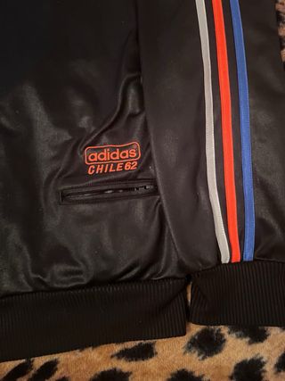 Chaqueta Adidas Chile 62 Negra tricolor vintage 00