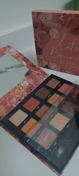 Paleta de sombras w7 Let's Brunch sin abrir