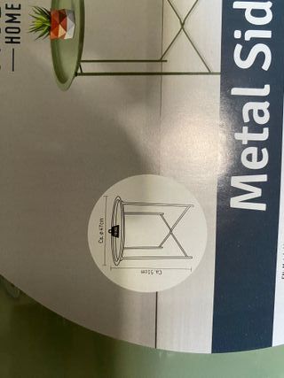 Mesa auxiliar metálica verde Studio Home