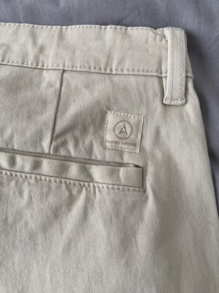 Conjunto americana y pantalón chino