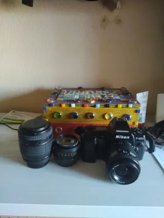 Cámara Nikon F-801s+ Lentes