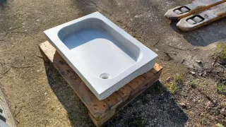 Pica de mármol con diseño floral