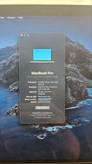 MacBook Pro 2017 16GB - 256GB Plata