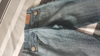 Venta en mano Burgos.Jeans acampanados azules