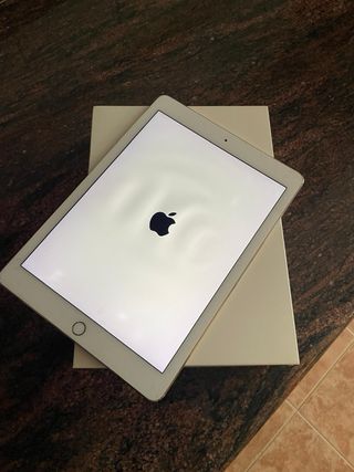 Apple iPad Air Dorado