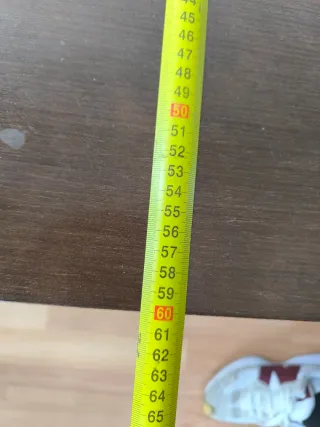 Mesa de centro de madera oscura